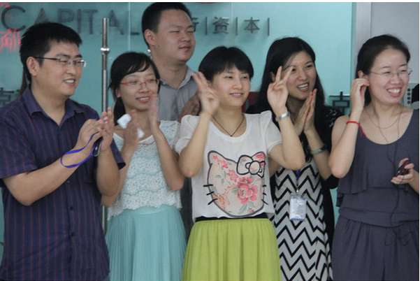 “乒臨城下”；孰與爭鋒